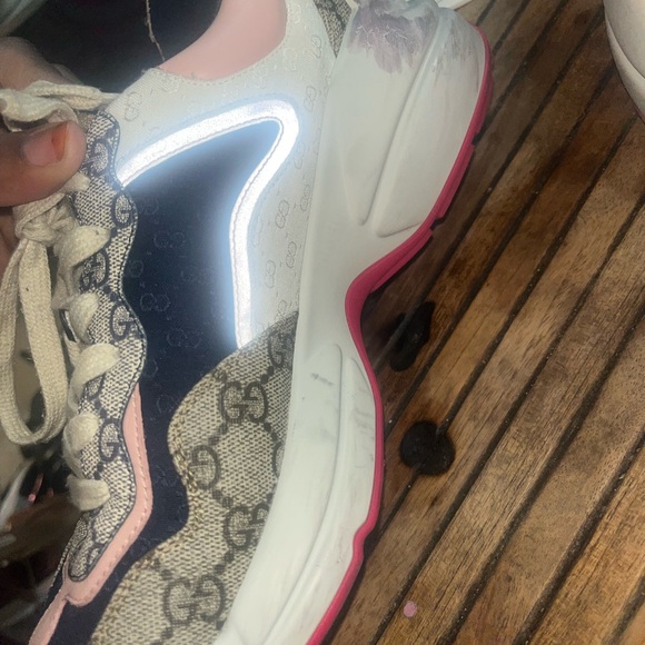 Gucci women’s sneakers - Picture 7 of 10